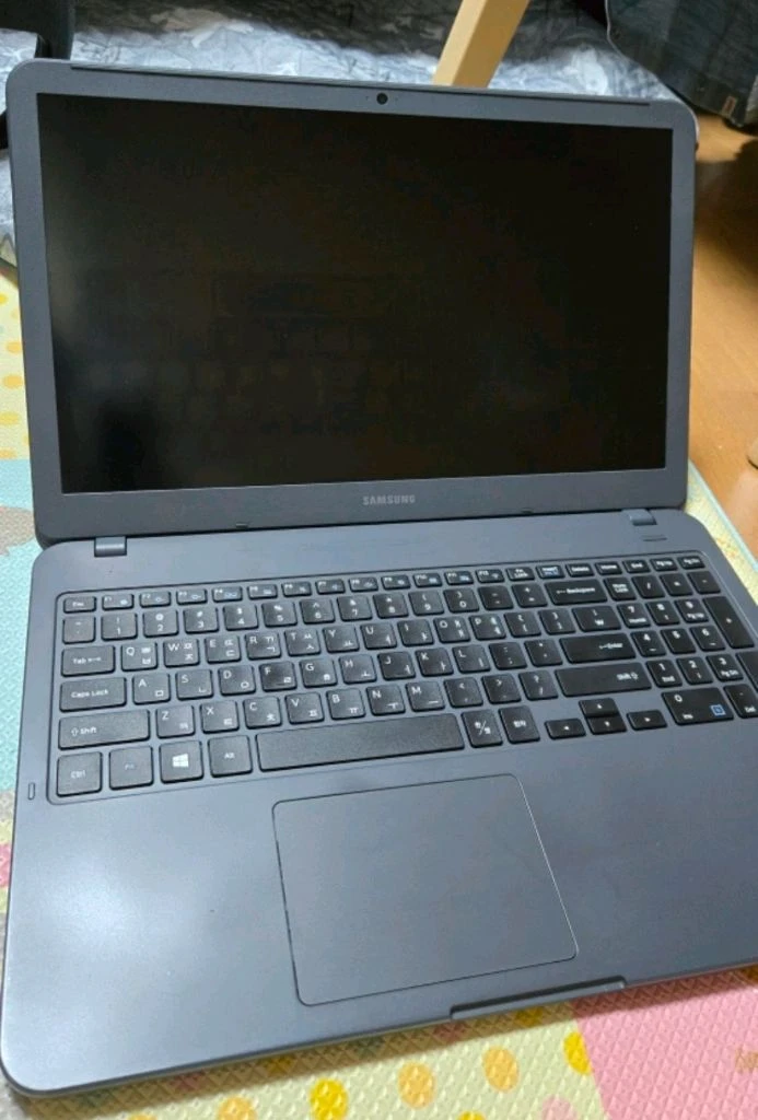 15인치 삼성노트북 I5-8250/ M.2 SATA 128GB /HDD1TB / DDR4 8GB RAM 이미지
