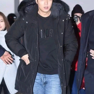 정품 무스너클 블랙 폭스퍼 케이에디션 남성 패딩점퍼 백화점판 정품 입니다. 구스다운 패딩 택포 이미지