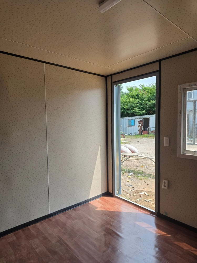 (판매)3x3중고 컨테이너 싸게팝니다,130만원 이미지