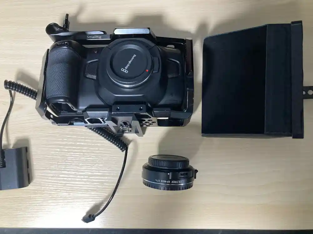 블랙매직 디자인 bmpcc 4k 팝니다. - 안심되는 중고거래