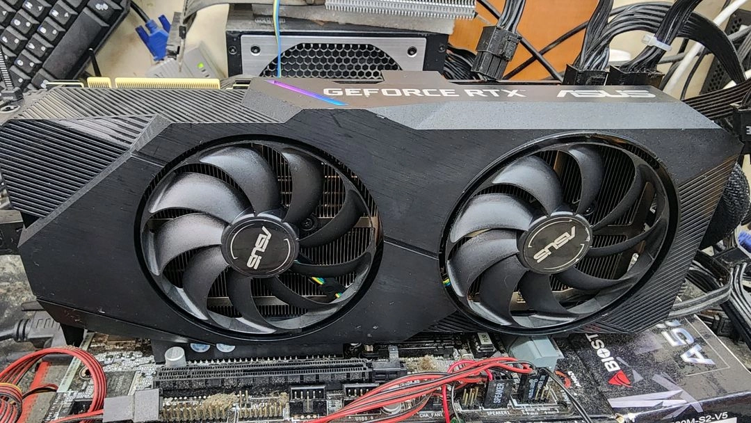 ASUS RTX 2070Super 8G 판매합니다 - 안심되는 중고거래