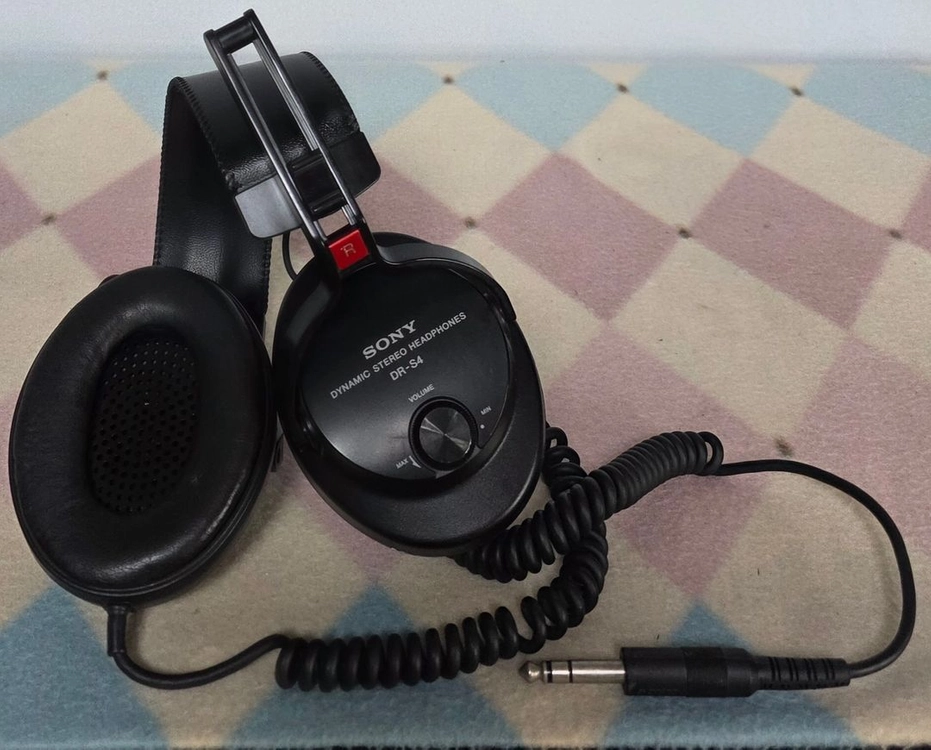 빈티지 SONY DR-S4 헤드폰 이미지