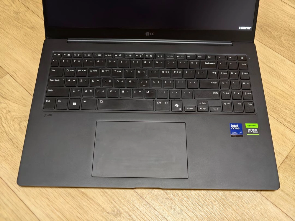 LG 그램 프로 16 울트라7 16Z90TR 이미지
