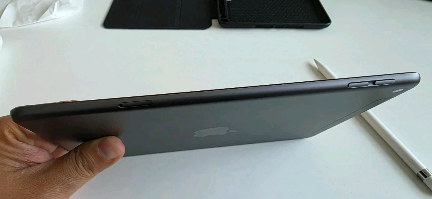 애플 아이패드 미니5 스페이스그레이 64GB 셀롤러+펜슬 팝니다 이미지