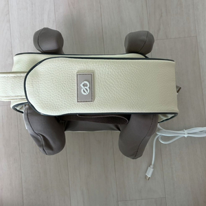 클로 넥앤프로 목 어깨 마사지기 (온열기능) 이미지