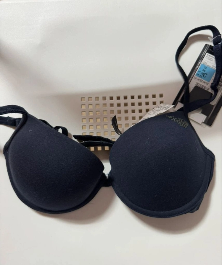 명품 새제품 엠포리오 아르마니 네이비 브라 70C 이미지