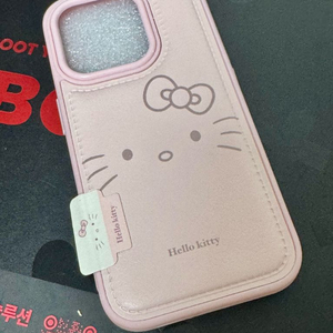 아이폰 15프로 핑크 헬로키티 케이스 이미지