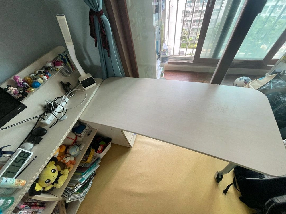 일룸 올리 책상 이미지