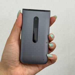 LG폴더2 그레이 8GB Y2005 이미지