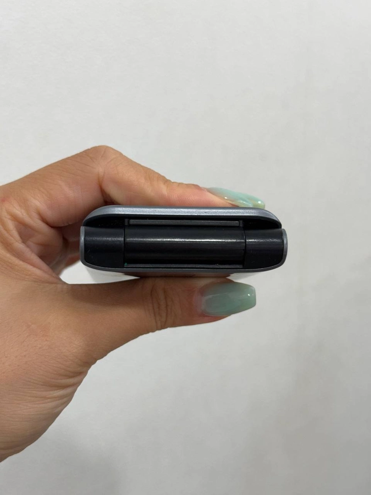 LG폴더2 그레이 8GB Y2005 이미지