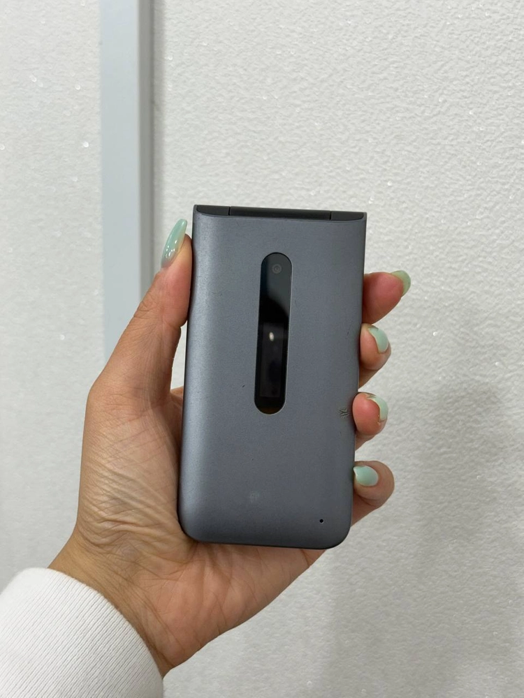 LG폴더2 그레이 8GB Y2005 이미지