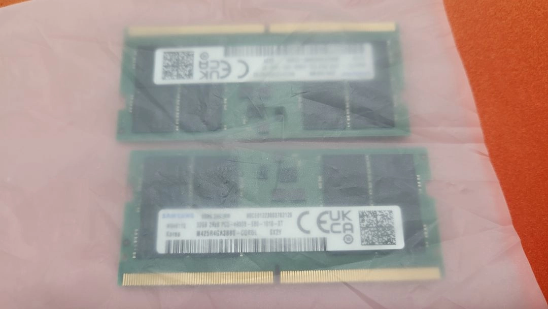 삼성전자 DDR5 4800MHZ 32GB 메모리 2개 세트 개당60만 - 안심되는 중고거래