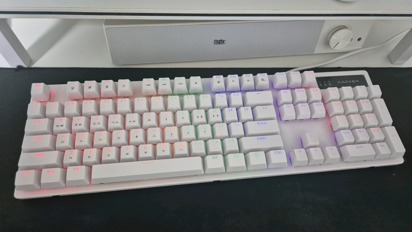 화이트 데스크탑 모니터셋트 i5 12400+16램+GTX1660s 컴퓨터PC본체 이미지