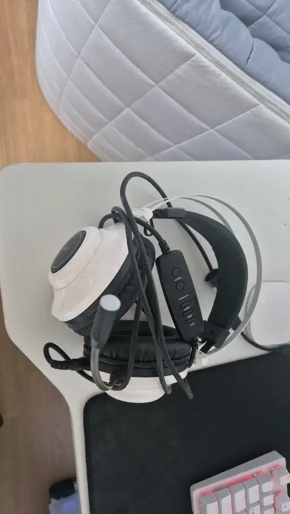 화이트 데스크탑 모니터셋트 i5 12400+16램+GTX1660s 컴퓨터PC본체 이미지
