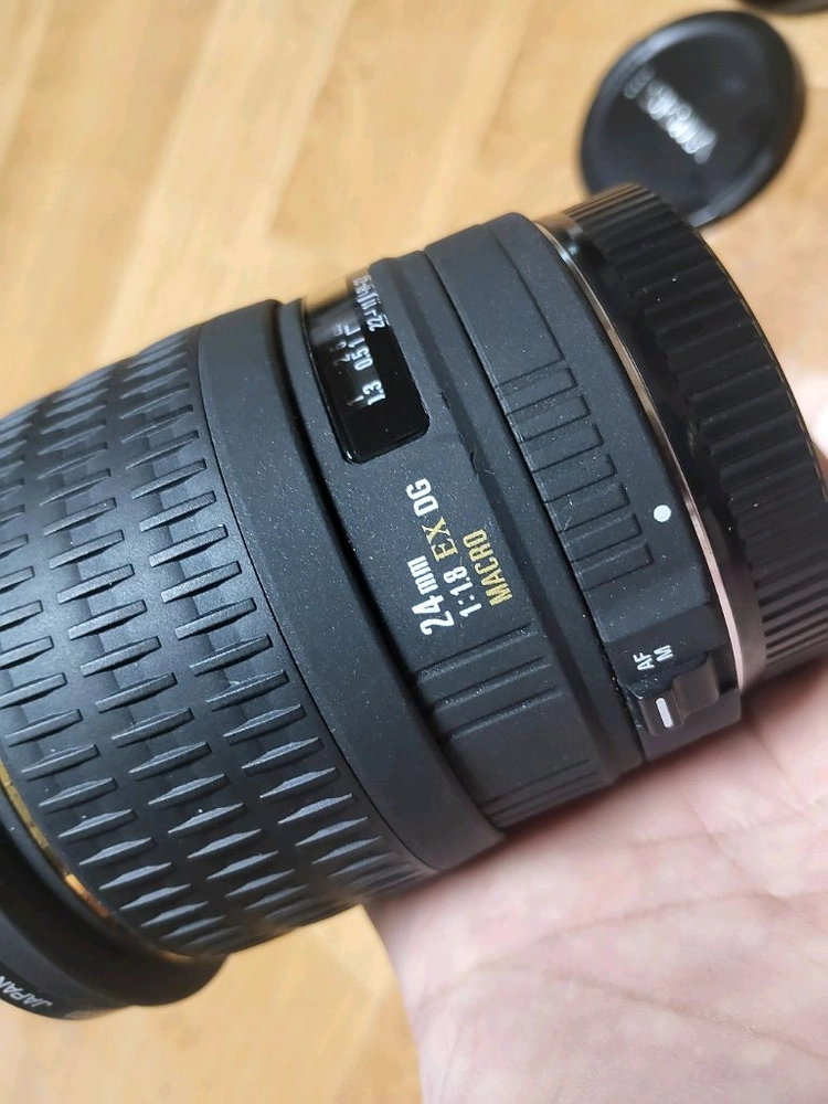 시그마 24mm F1.8 마크로 케논. DSLR 광각렌즈 이미지