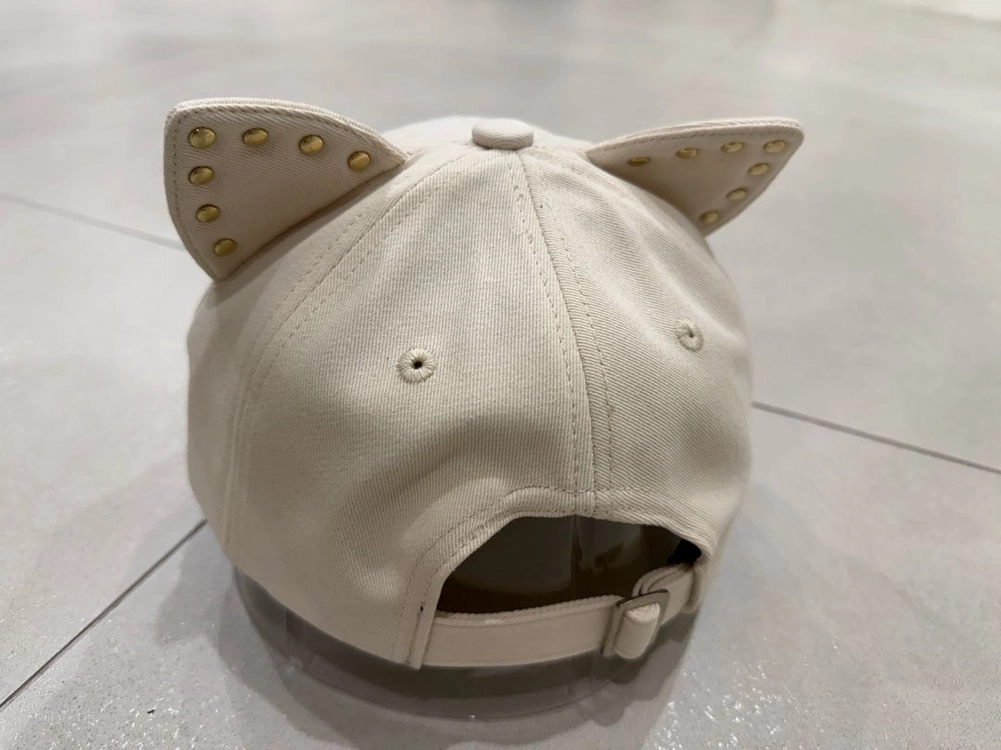 디오르 고양이 귀 장식 볼캡 이미지
