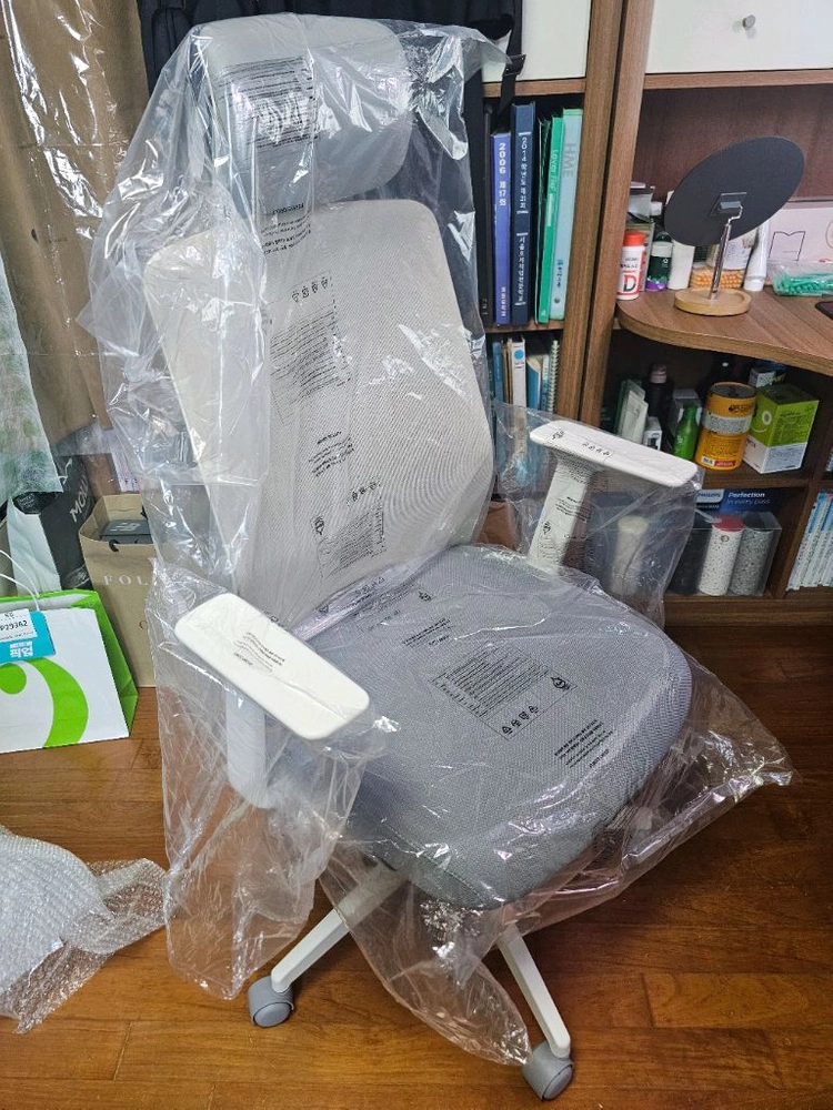 시디즈 탭스퀘어 새제품 판매합니다. 이미지