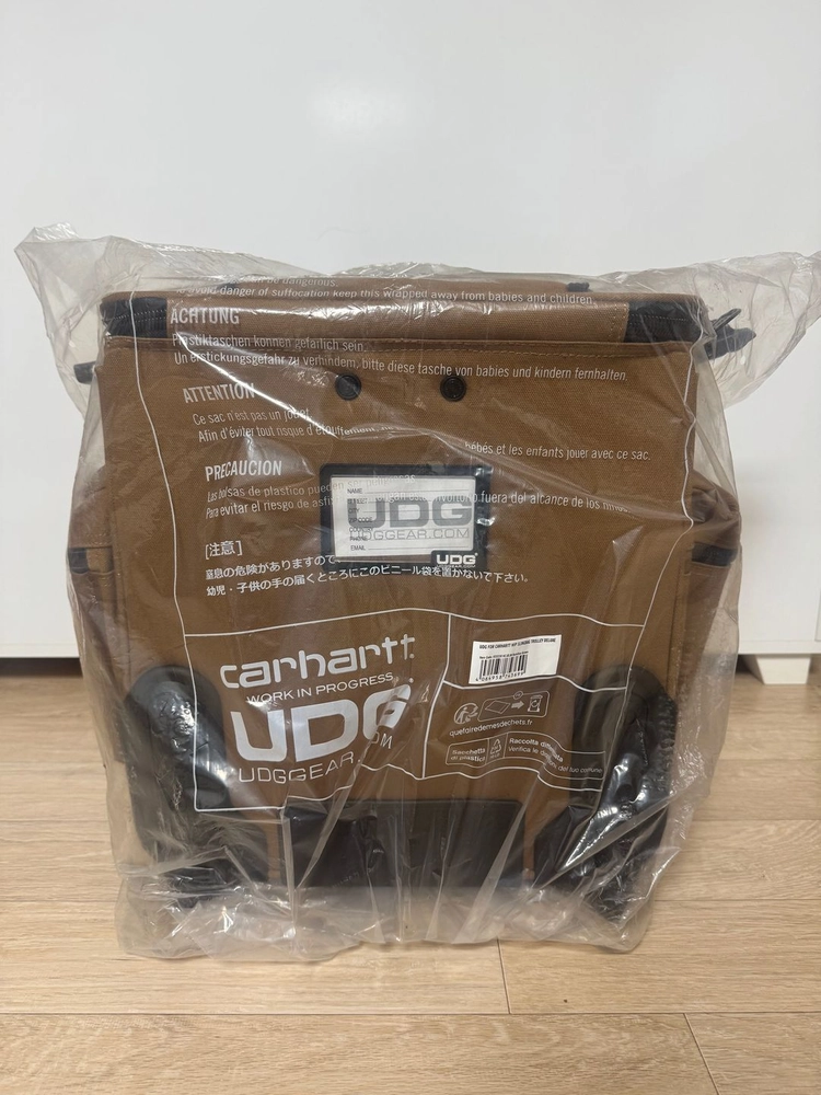 미개봉 칼하트 WIP x 콤팩트 레코드 바 트롤리백 Carhartt WIP 이미지