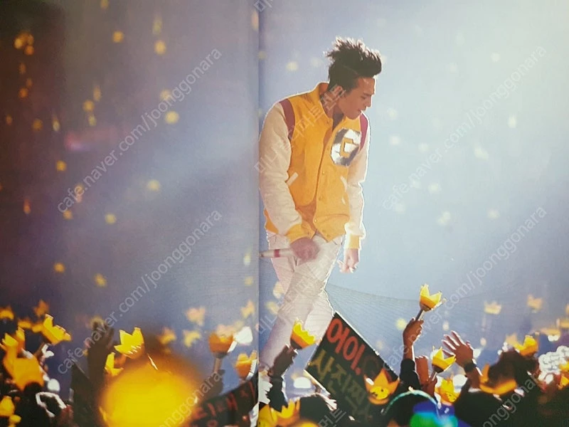 지드래곤(GD) 샤인어라이트 콘서트 화집 이미지