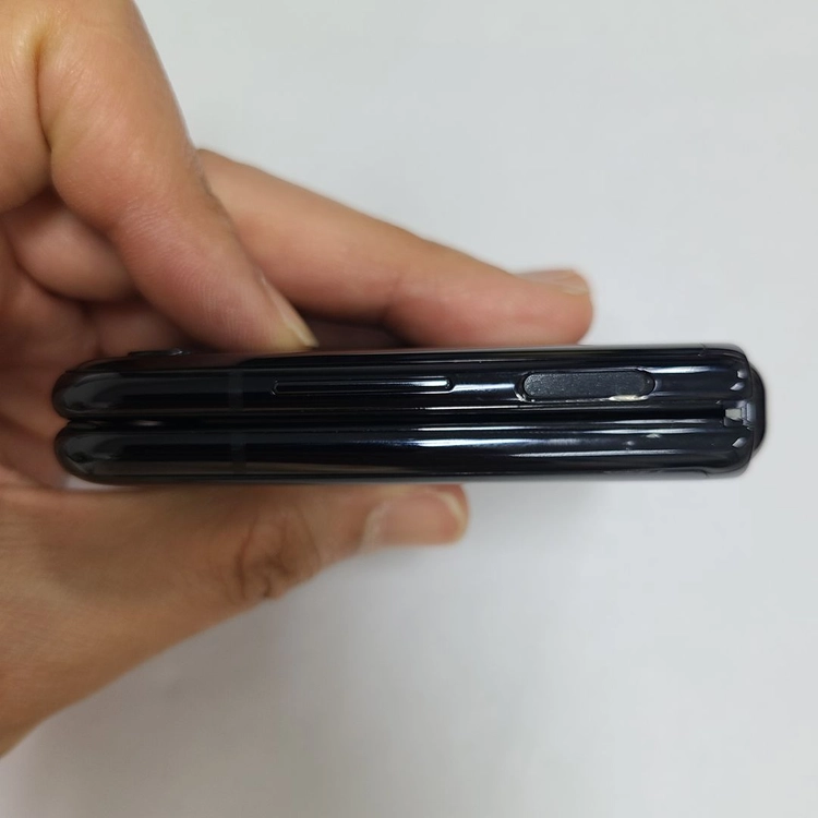 갤럭시Z플립 블랙 256GB U+ 무잔상 중고폰 213685 이미지
