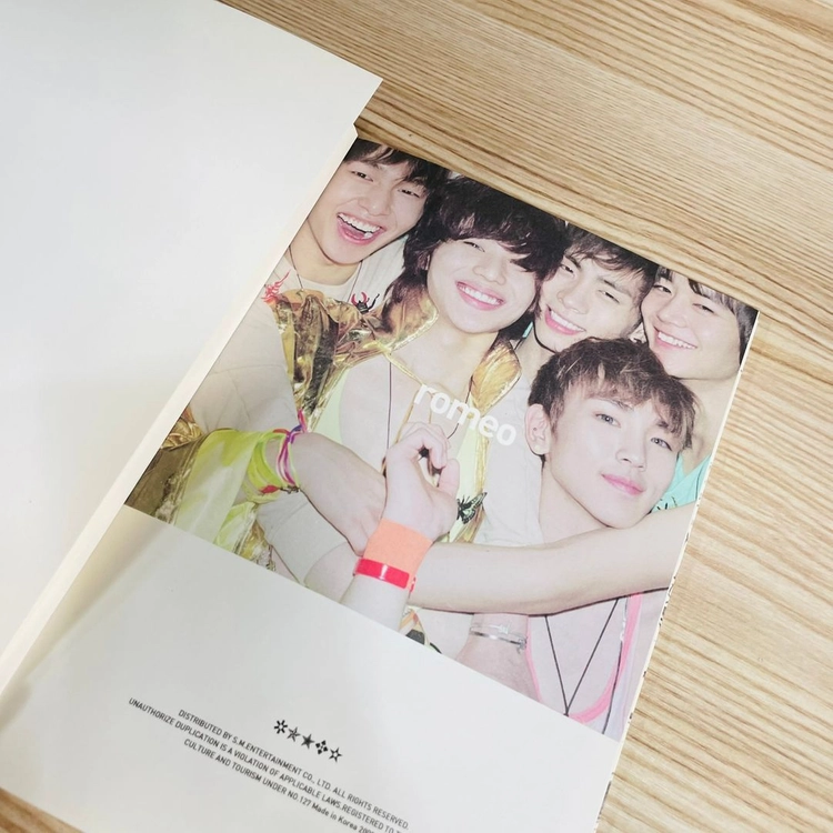 샤이니 SHINee 2nd EP ROMEO 포토북 (종현커버, CD 없음) 이미지