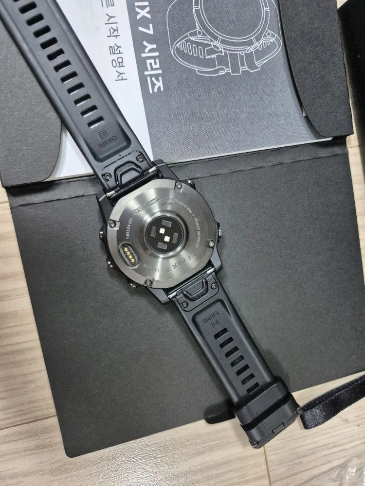 A급 가민 Fenix 7 사파이어 티타늄 솔라 스마트워치 박스셋 이미지