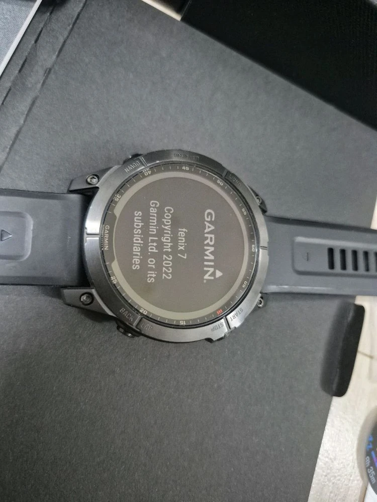 A급 가민 Fenix 7 사파이어 티타늄 솔라 스마트워치 박스셋 이미지