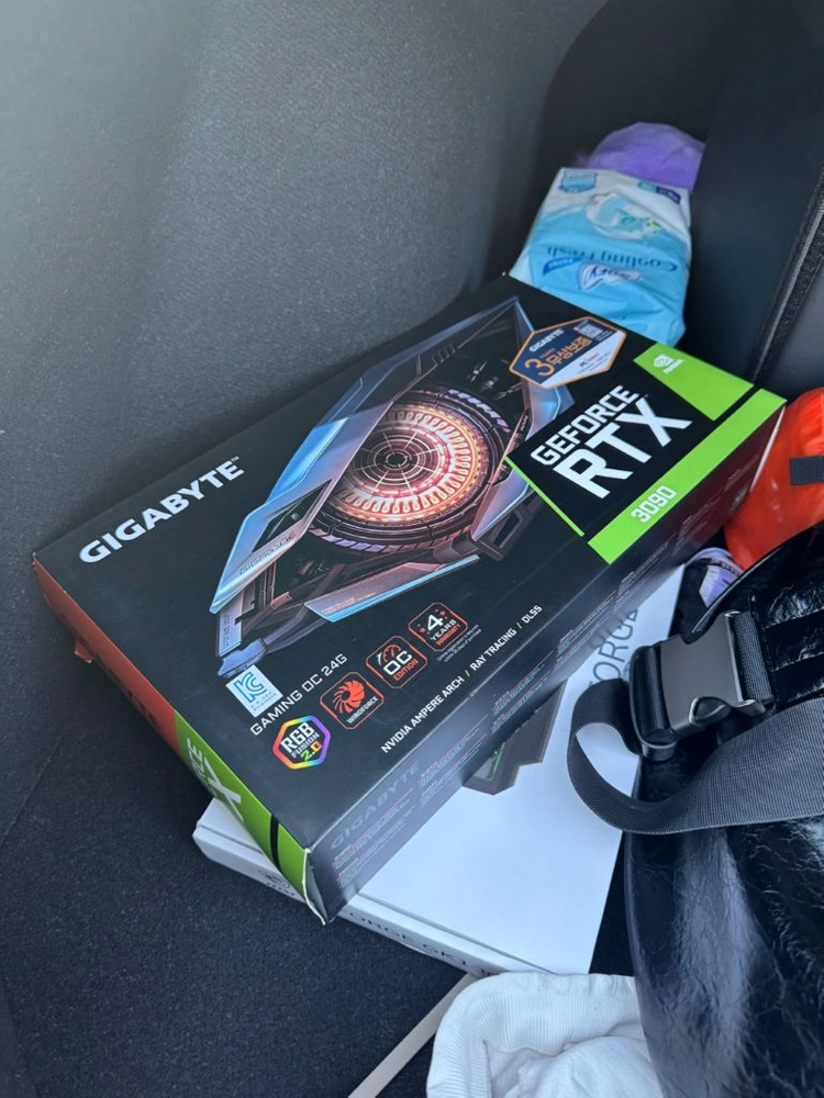 미개봉 기가바이트 RTX3090 그래픽카드팝니다 - 안심되는 중고거래