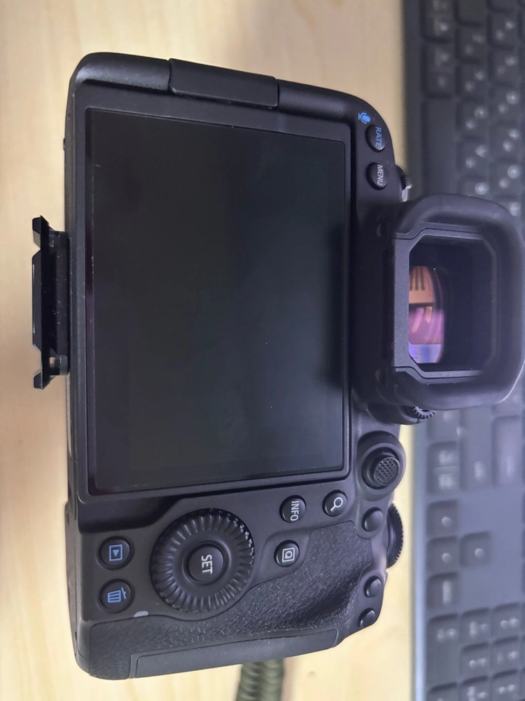 캐논 R5M2 신동품 이미지