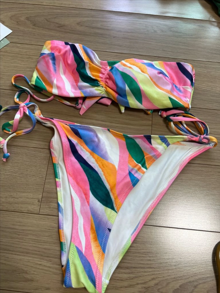 H&M 비키니 여자수영복 이미지