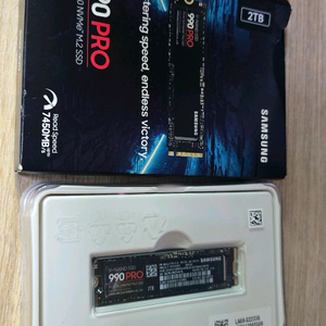 삼성 990 PRO M.2 NVMe SSD 2TB 이미지