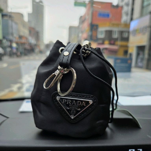 미사용,프라다 미니 체인 버킷백 파우치 키링 이미지