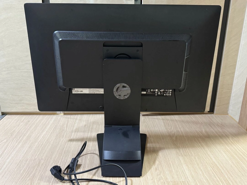 HP EliteDisplay 27인치 모니터 이미지
