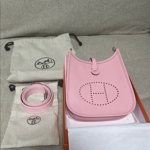 에르메스 미니 에블린 미블린 로즈사쿠라 이미지