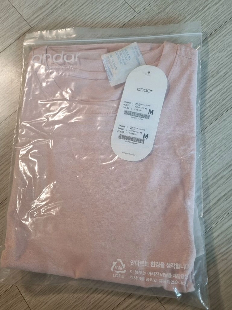 새상품 안다르 여성 반팔 티셔츠 에어리핏 스탠다드핏 숏슬리브 M 미디움 코랄클라우드 이미지