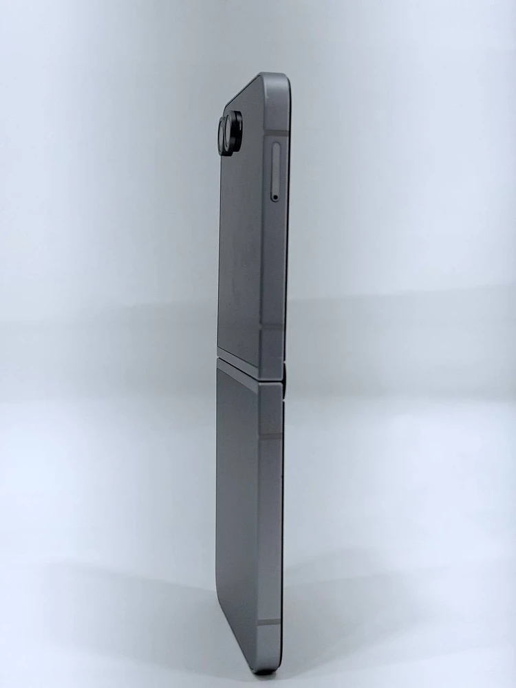 무잔상)갤럭시Z플립6 실버 256GB Y2009 이미지