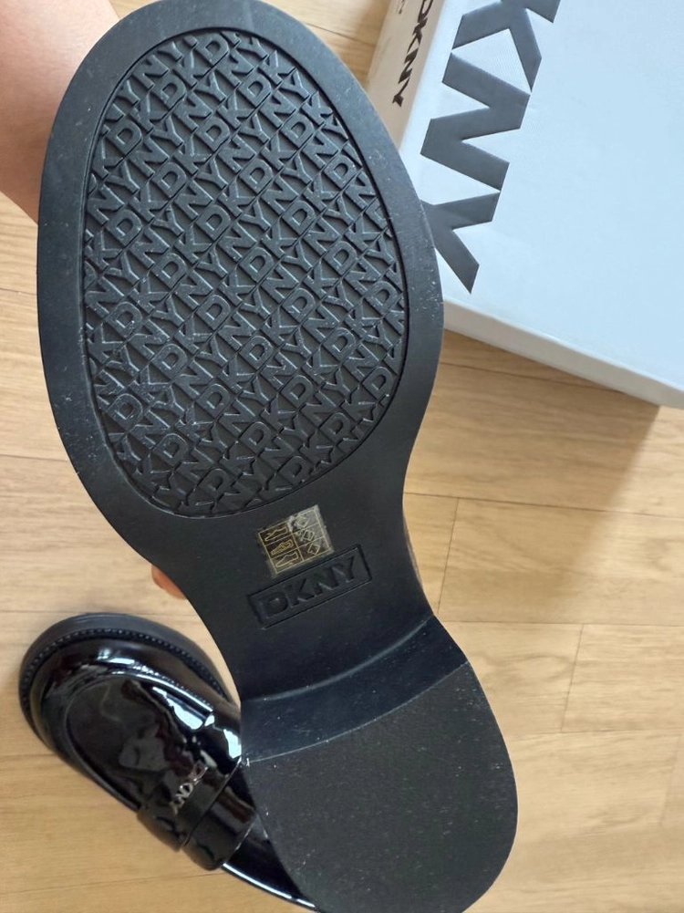 한섬 DKNY 로퍼 이미지