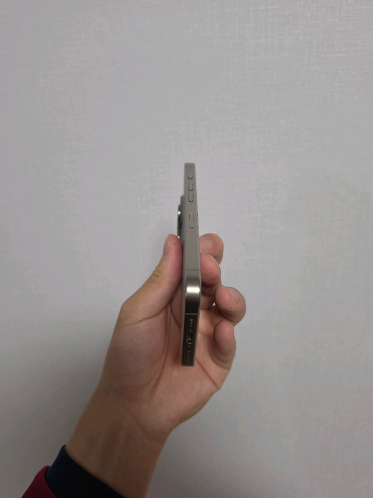 아이폰 15pro 256GB 이미지