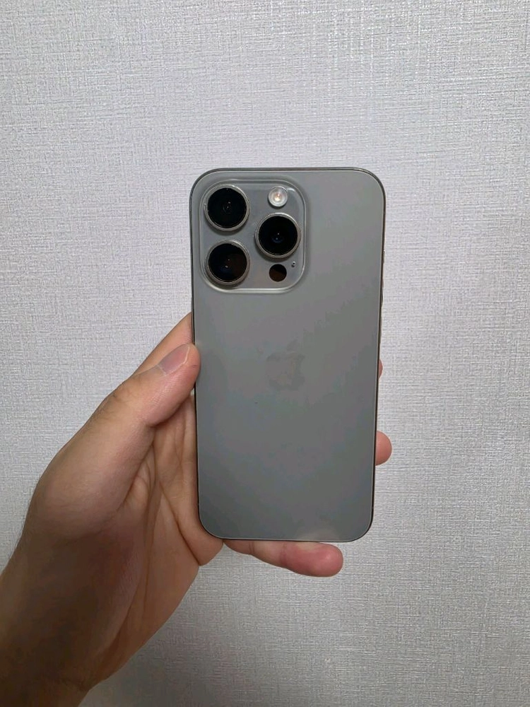 아이폰 15pro 256GB 이미지