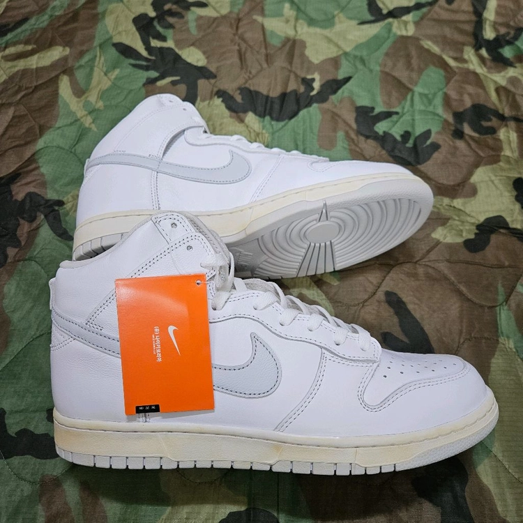 Nike Dunk Hi SP Pure Platinum 나이키 덩크 하이 스페셜 플래티넘 이미지