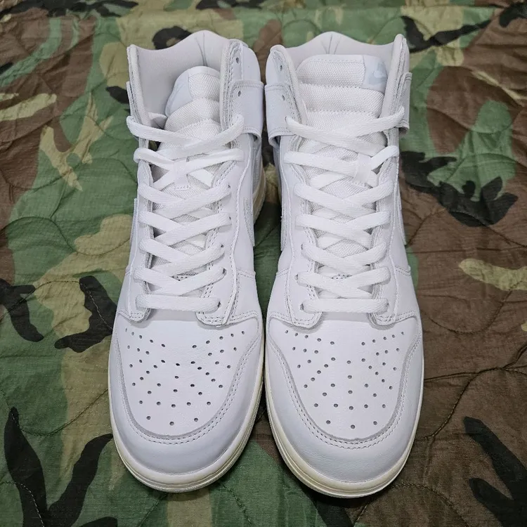 Nike Dunk Hi SP Pure Platinum 나이키 덩크 하이 스페셜 플래티넘 이미지
