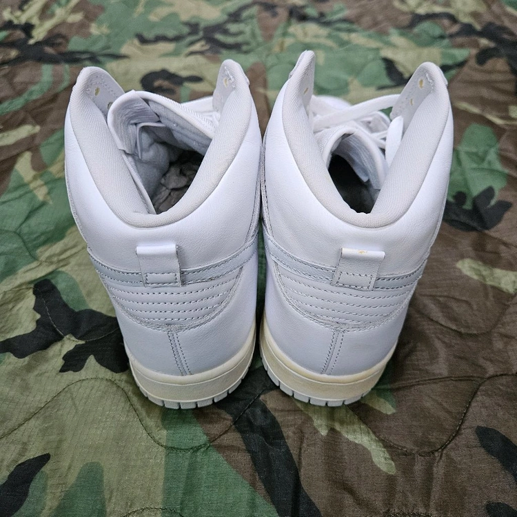 Nike Dunk Hi SP Pure Platinum 나이키 덩크 하이 스페셜 플래티넘 이미지