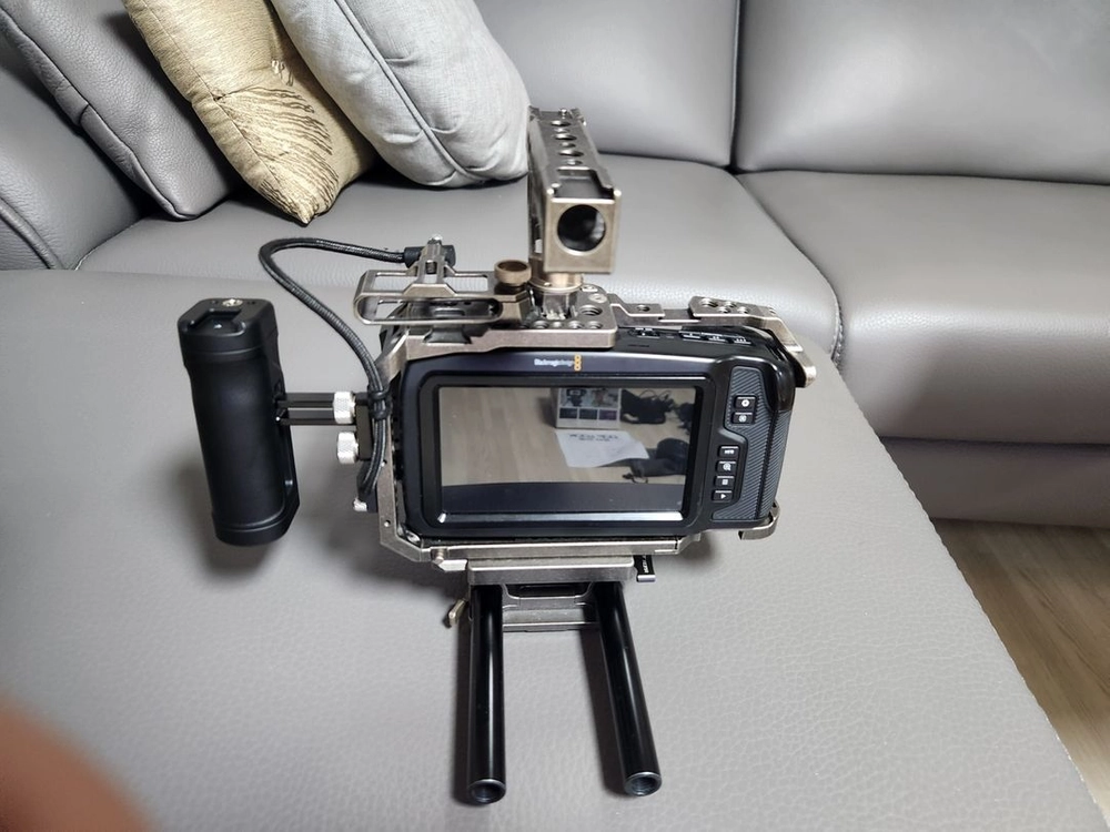 블랙매직 BMPCC 6K 풀세트 (V마운트 배터리 / 토키나 11-20, 시그마 아트 18-35, 삼양 VDSLR 이미지