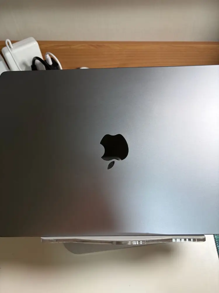 맥북 Pro M1 Pro 14인치 16GB 이미지