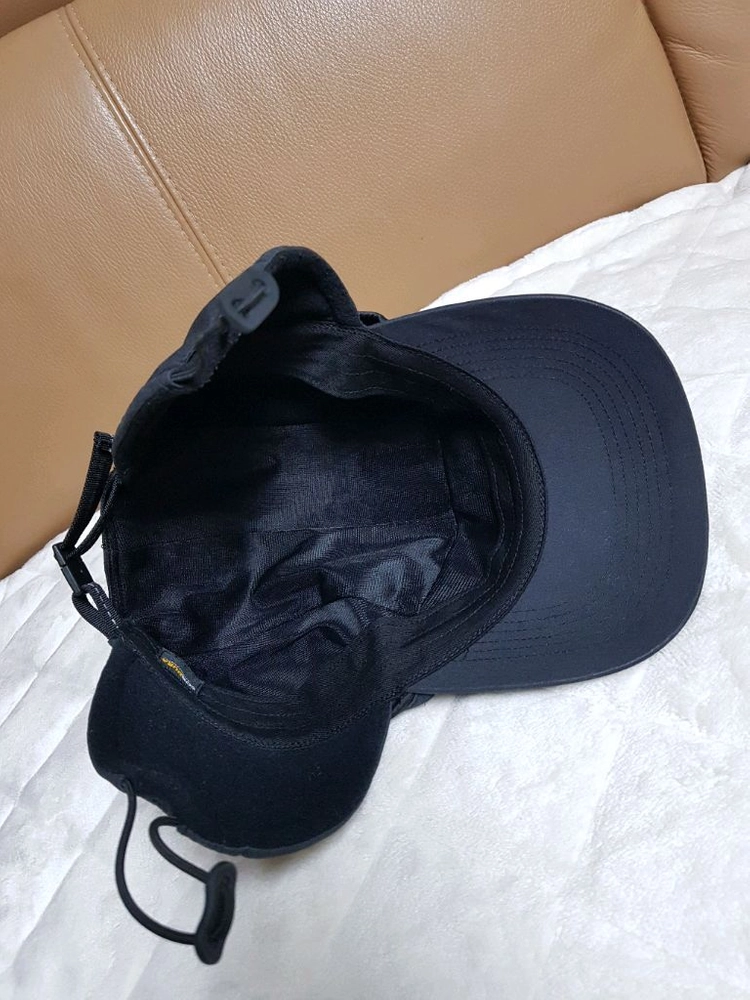 슈프림 패커블 이어플랩 캠프캡 모자 블랙 22FW 이미지