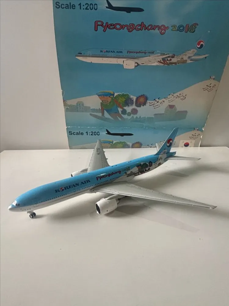 [한정판] 대한항공 B777-2B5/ER 평창올림픽 랩핑 모형 (1:200) 이미지