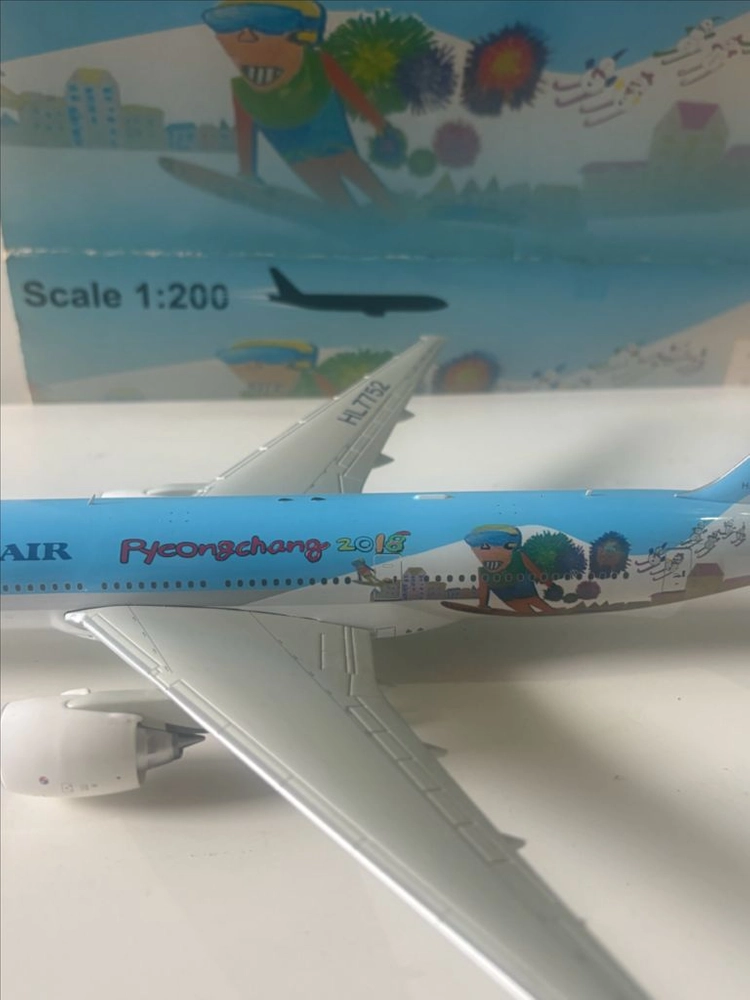 [한정판] 대한항공 B777-2B5/ER 평창올림픽 랩핑 모형 (1:200) 이미지