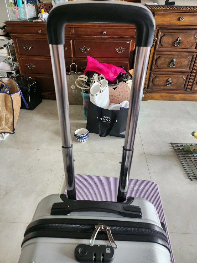 에스로체 기내용 캐리어 이미지