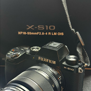후지필름 X-S10 + XF18-55mm 렌즈 포함(풀박스 구성)