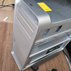 Apple Mac Pro 이미지